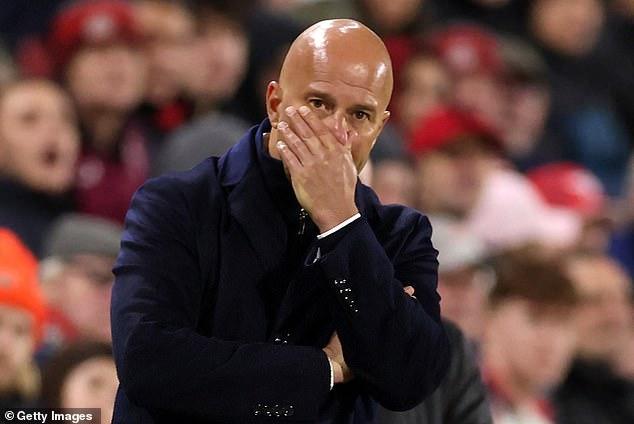 ค็อปยังหนุน! ‘สล็อท’ แถไม่กดดันเพิ่มหงส์พ่ายรัวๆ