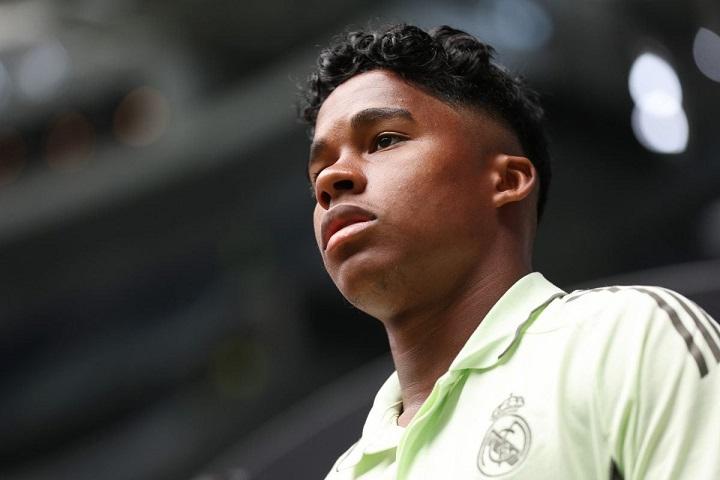 ลียงติดต่อราชันสนยืม ‘เอนดริก’ ต้นปี