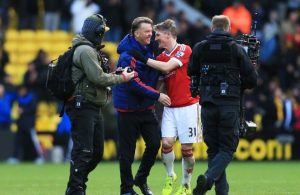 ลุงกาวแย้มปรึกษา ‘ชไวนี่’ หาวิธีหยุด ‘เมสซี่’