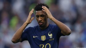 ‘ชูอาเมนี่, โคมัน’ โดนเหยียดออนไลน์หลังพลาดโทษ