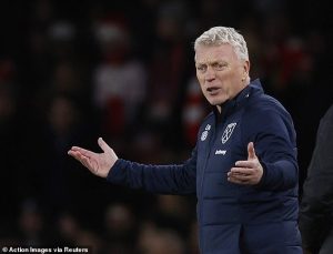 ‘มอยส์’ โต้ข่าวเสี่ยงโดนปลดหากค้อนไม่ชนะผึ้ง