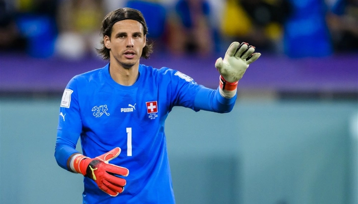 งูเล็งสอยฟรี ‘ซอมเมอร์’ รับบทนายด่านมือสอง