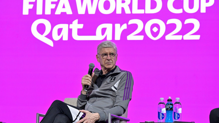 วัดกันที่ริมเส้น! เวนเกอร์ชู ‘ตราไก่’ ตัวเต็งแชมป์โลก