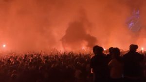 ตีสามไม่แคร์! แฟนออสฯฉลองสุดเหวี่ยงทีมชาติเข้ารอบ