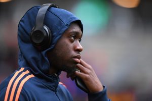 ค้อนสนยืม AWB อุดแบ็คขวาหนาวนี้