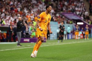 ‘กัคโป’ ถึงอังกฤษแล้วตรวจร่างกายจอยหงส์