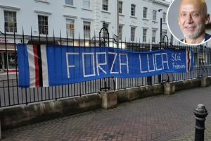 Forza Luca! แฟนลา ซามพ์แขวนป้ายเชียร์ ‘วิอัลลี่’ สู้มะเร็ง