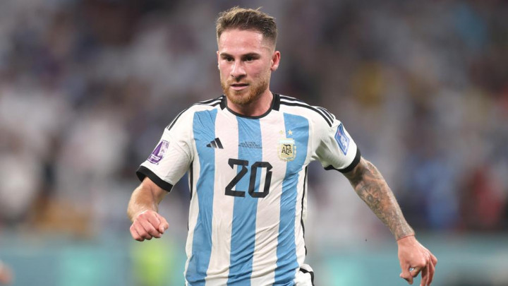 ลุ้นคอมโบเด ปอล! หมีสนคว้า ‘มัก อัลลิสเตอร์’ เติมแดนกลาง