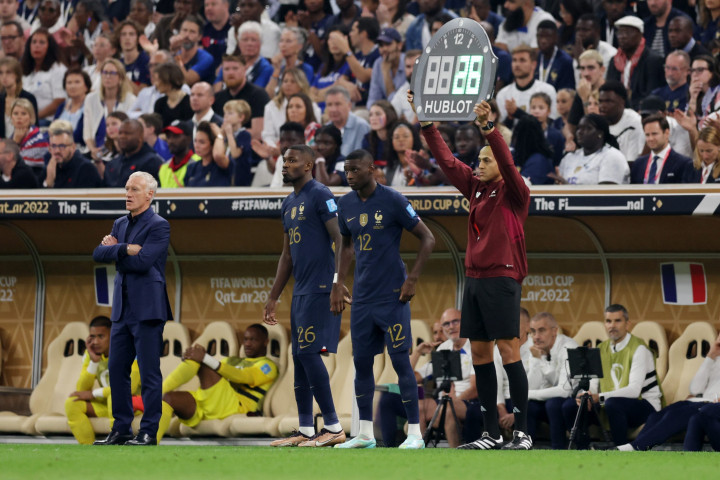 ซาฮาเตือน ‘ตูราม,มูอานี่’ คิดให้ดีหากจะซบผี