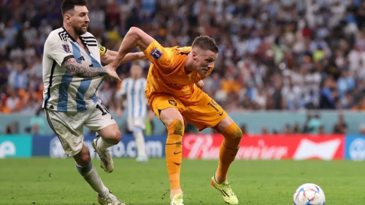 แค่ขอเชคแฮนด์… ‘เวกฮอร์สต์’ ผิดหวังถูก ‘เมสซี่’ ดูหมิ่น