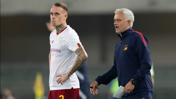 มูว่าไง? ฟิฟโปรสับ ‘โรม่า’ รวมหัวรังแก ‘คาร์สดอร์ป’