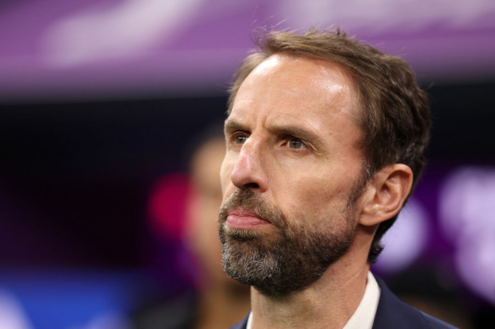 ล้มเหลวพอแล้ว! ‘บาร์ตัน’ ออกโรงไล่ ‘เซาธ์เกต’