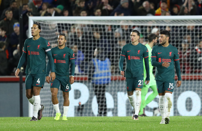 หมดสภาพ! คาร์ร่าสับ ‘หงส์’ เหมือนทีมกำลังสิ้นอายุ