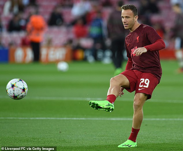 มาทำไม?…หงส์ส่ง ‘อาร์ตูร์’ กลับม้าลายหลังจบยืมตัว