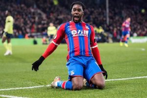 ‘ชลุปป์’ หวังเสียงเชียร์พาเลซช่วยปราบผี