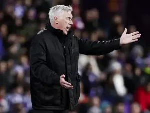 เหมือนเล่นกีฬาอื่น! ‘อันเช่’ บ่นสนามห่วย-ชมลูกทีมรับมือได้ดี