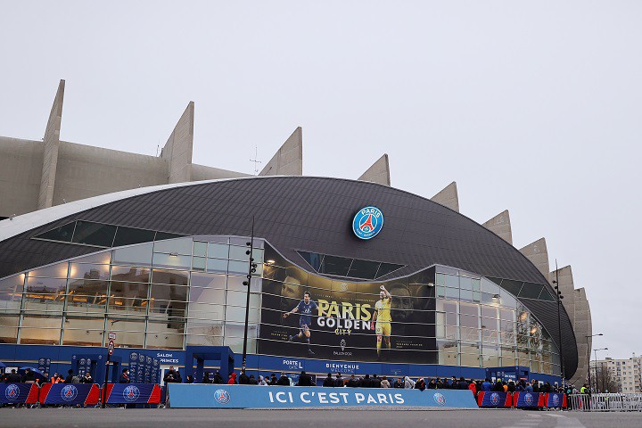 PSG อาจเปลี่ยนรังเหย้าหลังปารีสไม่ยอมขาย ‘ปาร์ก เดส์ แปรงซ์’