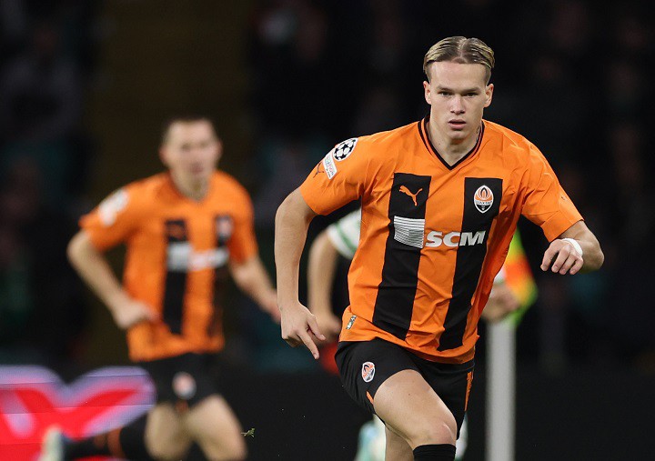 สิงห์วอนท์เปิดตัว ‘มูดรีค’ ต่อหน้าสาวกในเดอะ บริดจ์คืนนี้