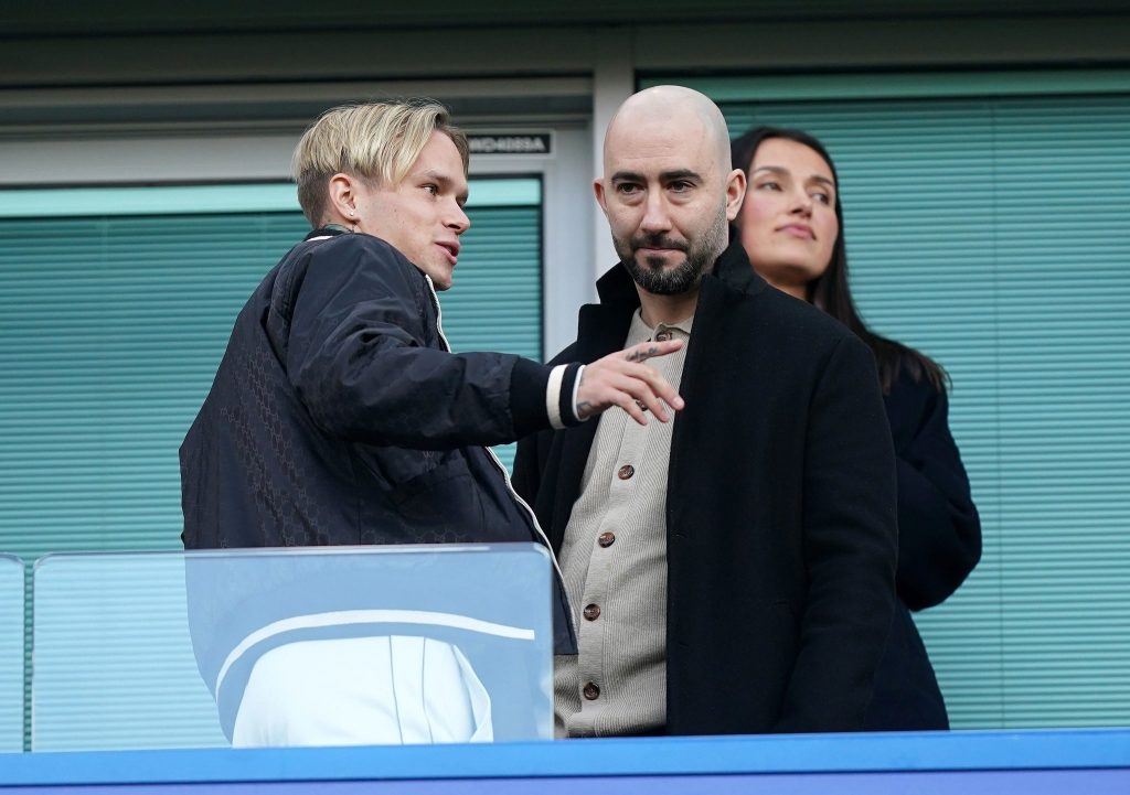 มาตามนัด! ‘มูดรีค’ โผล่ชมสิงห์ลงฟาดแข้งพาเลซ