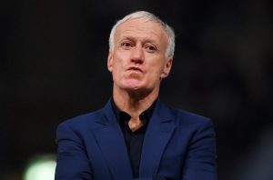 ‘เดเด้’ ต่อสัญญาคุมน้ำหอมถึงปี 2026