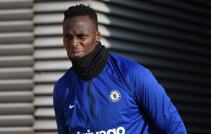 กรรมแท้…สิงห์เผย ‘เมนดี้’ ต้องผ่าตัดกระดูกนิ้วแตกตอนซ้อม