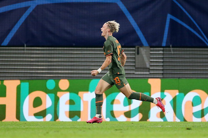 ปืนเตรียมอัพข้อเสนอล่า ‘มูดรีค’ ติดปีก