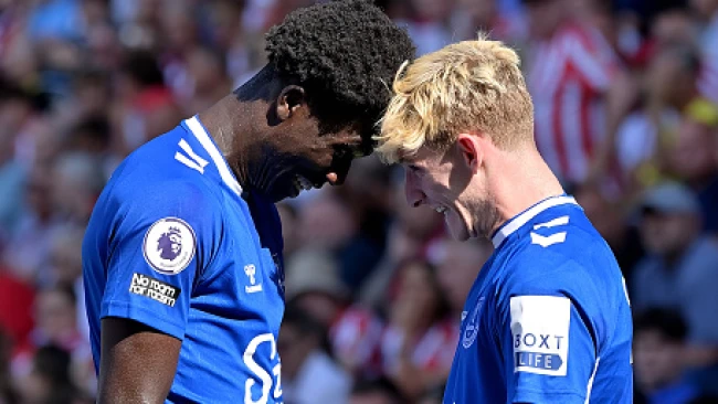 นึกว่าเล่น FM! หึ่งสิงห์จ้องตะครุบ ‘กอร์ดอน, โอนาน่า’ แพ็คคู่