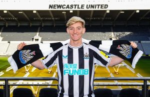 เติมแนวรุก! ‘กอร์ดอน’ เปิดตัวแข้งใหม่สาลิกา 40+5 ลป.