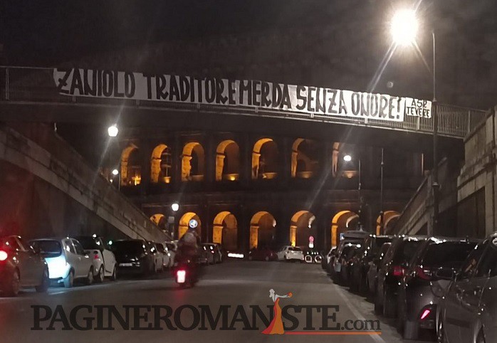 แฟนหมาป่าแขวนป้ายตราหน้า ‘ซานิโอโล่คนทรยศ’