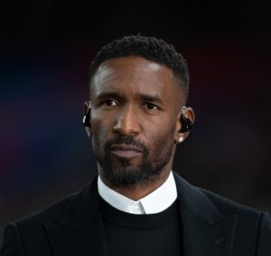 ‘เดโฟ’ ซิ่งเกินกำหนดอดขับรถ 6 เดือน