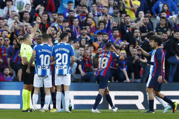 โดนแบบงงๆ… บุญโยกเตรียมอุทธรณ์ใบแดง ‘อัลบา’