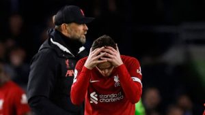 ล้าสะสม? ไรท์ซ่าเชื่อ ‘หงส์’ ฟอร์มแย่เพราะเบียดเรือมาหลายปี