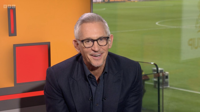 มีคนแกล้ง! ‘เสียงหนังโป๊’ โผล่แทรกรายการคู่หงส์-วูล์ฟส์