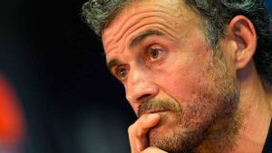 ผอ.กีฬาสเปนแซะ ‘น้าเก้’ โค้ชแผนเดียว