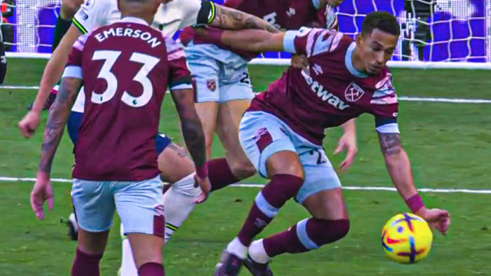 ‘สเตลลินี่’ งงไก่ชวดจุดโทษ ‘เคห์เรอร์’ แฮนด์บอล