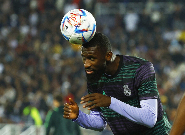 รีเทิร์นแดนผู้ดี? ไก่สนดึง ‘รูดิเกอร์’ อุดแนวรับ