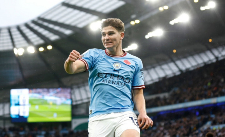 เรือเตรียมตกรางวัล ‘อัลวาเรซ’ ด้วยสัญญาฉบับใหม่