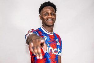 พาเลซเซ็น ‘อฮามาด้า’ กลางดาวรุ่งม้าขาว