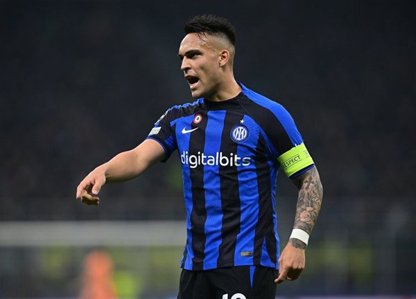 รอดเหลืองได้ไง?! คอนไซเซาชี้ ‘เลาตาโร่’ ควรโดนแบนเลกสอง