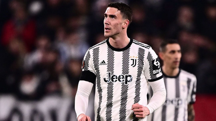 ผีหรือเปล่า? เอเยนต์โดดขวาง ‘วลาโฮวิช’ ซบทีมพรีเมียร์ลีก