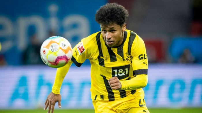 ‘อเดเยมี่’ สร้างสถิติ วิ่งเร็วสุดตลอดกาลบุนเดส