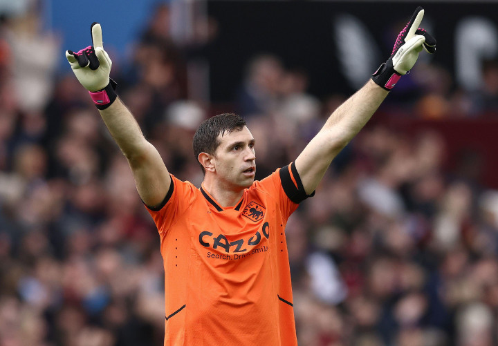 มันง่ายไป! ‘มาร์ติเนซ’ ปัดข่าวชิ่งวิลล่าซบทีม ชปล.