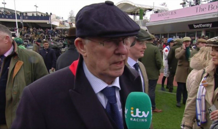 ผมไม่สนใจ! ‘ป๋า’ ปัดตอบ ‘ปืน’ หรือ ‘เรือ’ แชมป์ลีก