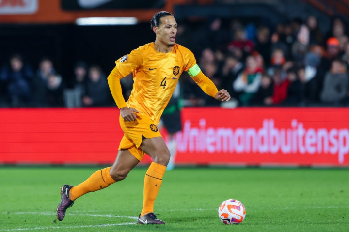 สื่อสารไม่รู้เรื่อง! น้าแวนกังขาความเป็นผู้นำ VvD