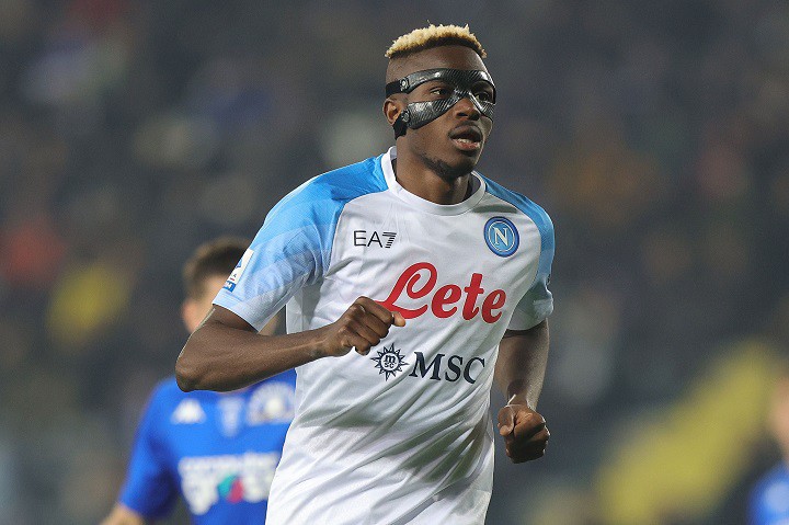 แพทย์เผย ‘โอซิมเฮน’ เกือบบอดตอนกระดูกเบ้าตาแตก