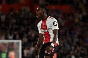 งั้นย้ายไหม? โค้ชนักบุญบอกยังไม่ประทับใจ ‘ลาเวีย’