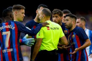 ไม่เจอกันนาน… ลาลีก้าตั้ง ‘ลาออซ’ เป่าคู่บาร์ซ่า