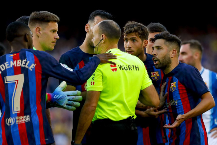 ไม่เจอกันนาน… ลาลีก้าตั้ง ‘ลาออซ’ เป่าคู่บาร์ซ่า