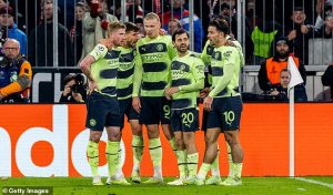 เรือฉีดโบนัส ‘แข้งตัวท็อป’ 2 ลป. หากคว้า 3 แชมป์