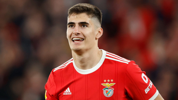 ตั้ง 100 ลย.! หงส์ปัดฉีกสัญญา ‘ซิลวา’ หลังดาวรุ่งเหยี่ยว